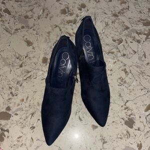Calvin Klein Women’s Navy Blue Suede Heeled Booties Sz 8.5 M